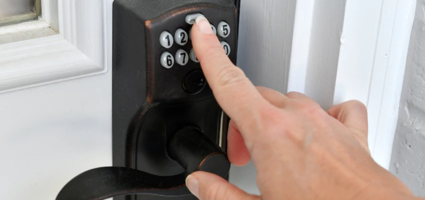 High-security Code Lock Ideas in Pelham Manor, New York