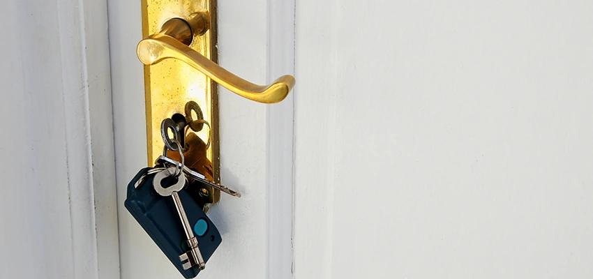 Broken Door Key Extraction in Pelham Manor, NY